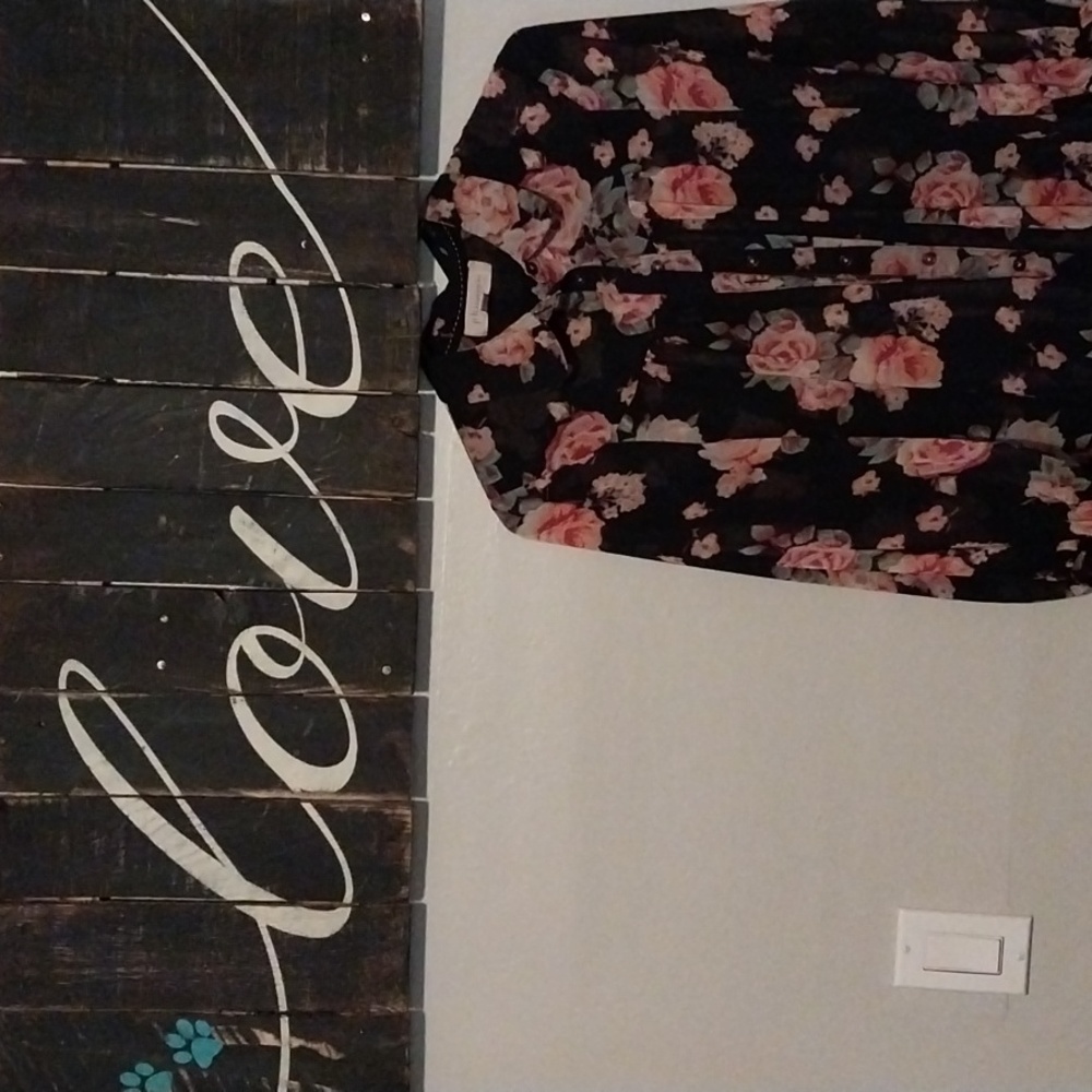 Sheer black floral top M